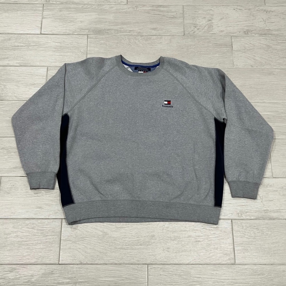 Tommy Hilfiger Gray Sweatshirt